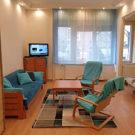 Lara Apartman Будапеща Екстериор снимка