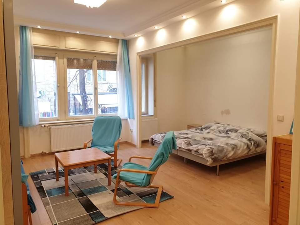 Lara Apartman Будапеща Екстериор снимка